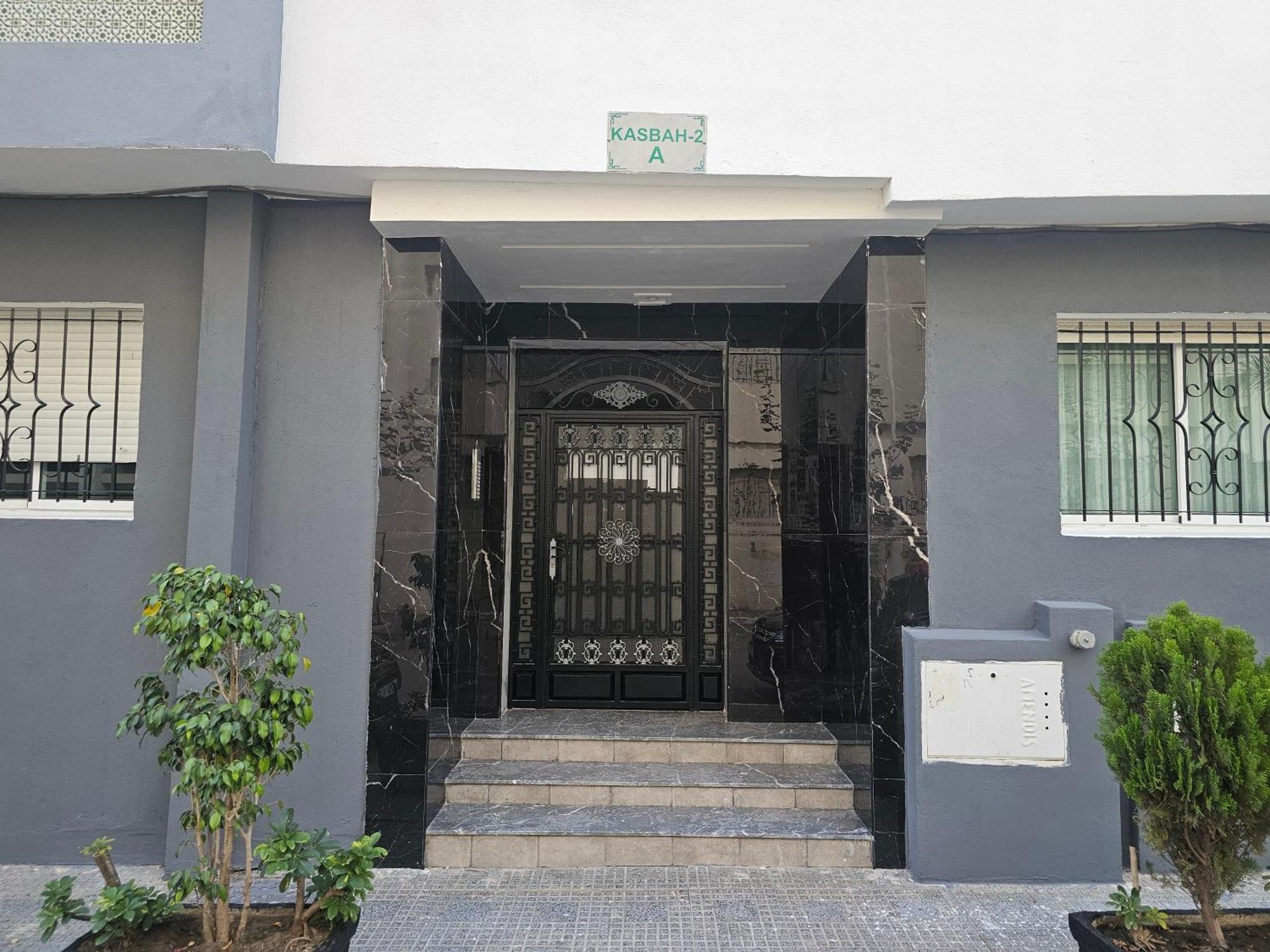 Urban Corner Apartment Tetouan Bagian luar foto